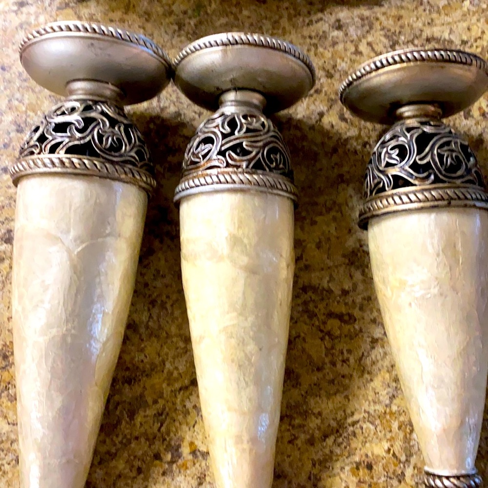 Candle holder